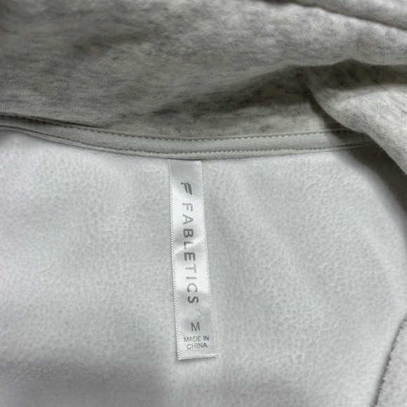 Fabletics Sweatshirt Womens Medium Pullover California Ski Club Loungewear Gym - Picture 3 of 4